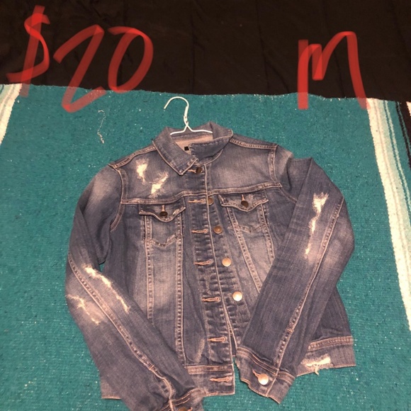 Jackets for sell! sizes small and medium - Picture 5 of 9